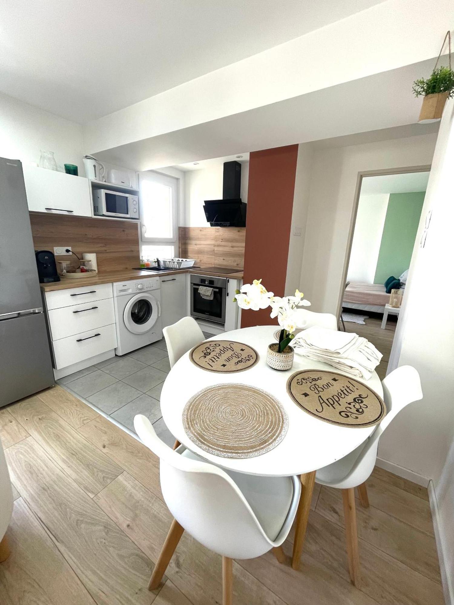 Le Terra-Cota 3 Ch Privees 10' Gare-Port Et Plage, Wfi, Cosy ตูลง ภายนอก รูปภาพ