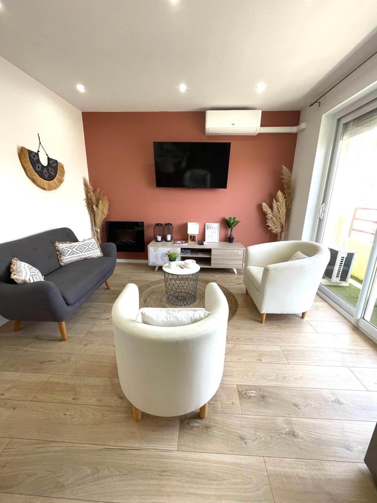 Le Terra-Cota 3 Ch Privees 10' Gare-Port Et Plage, Wfi, Cosy ตูลง ภายนอก รูปภาพ